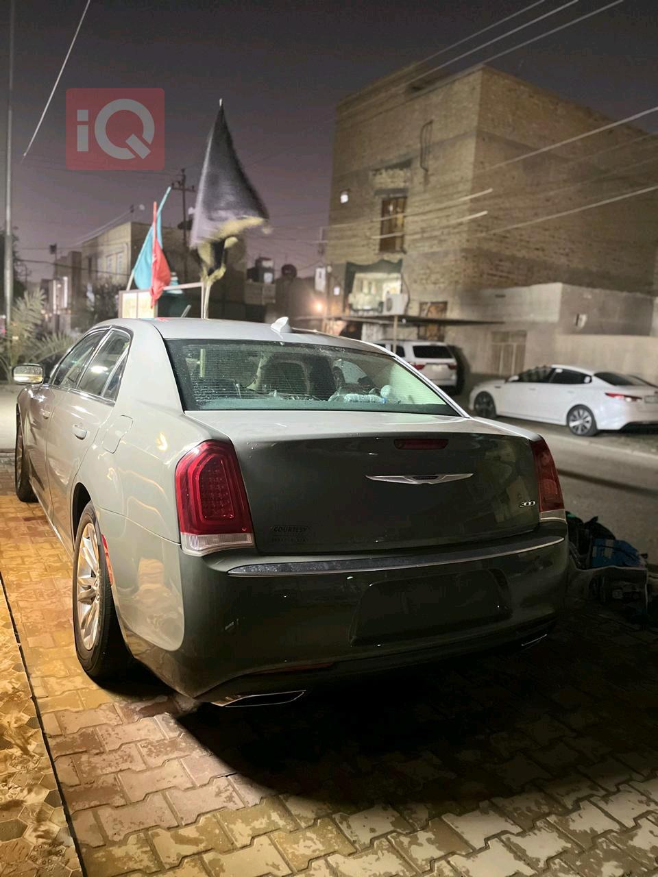 كرايسلر 300